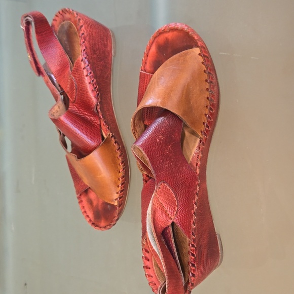 Pikolinos Women's Shoes - Picture 7 of 9